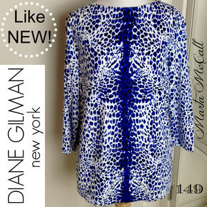 DIANE GILMAN Like New Blue Leopard Print Top Sz L